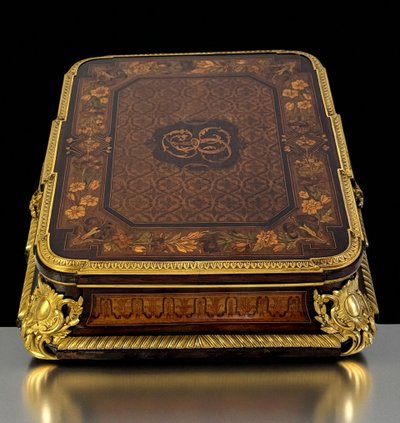 CASE ATTRIBUTED TO "ALPHONSE GIROUX 1776-1848" IN MARQUETRY DECORATED WITH BRONZE