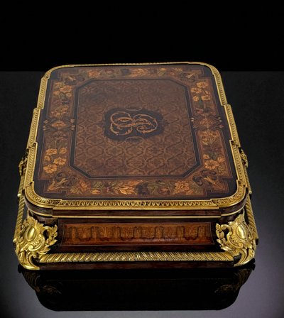 CASE ATTRIBUTED TO "ALPHONSE GIROUX 1776-1848" IN MARQUETRY DECORATED WITH BRONZE