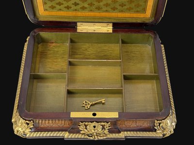 CASE ATTRIBUTED TO "ALPHONSE GIROUX 1776-1848" IN MARQUETRY DECORATED WITH BRONZE