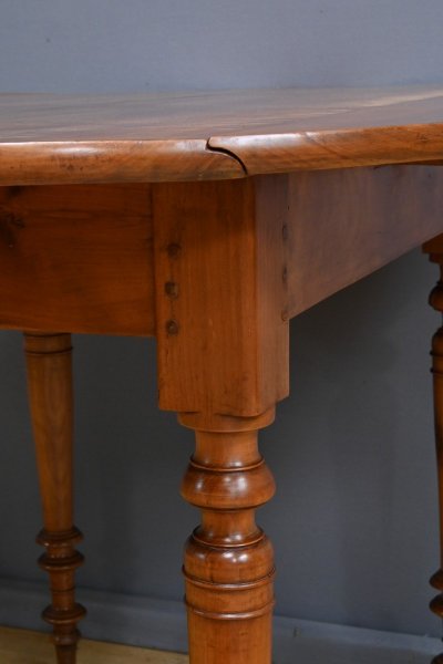 Table 4 à 10 Couverts à Allonges en Merisier, style Louis Philippe – Fin XIXe