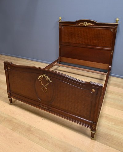 Lit en Acajou, style Louis XVI – 1920