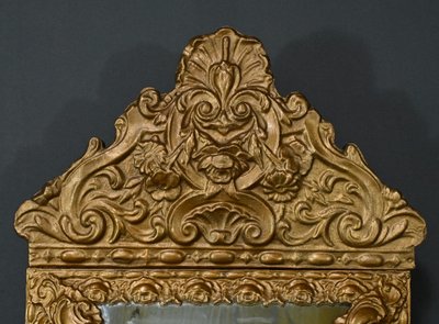 Petit Miroir à Parcloses en Laiton Repoussé – 1900