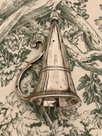 Very beautiful and rare 18th century sterling silver extinguisher, Fermiers Généraux hallmark.
