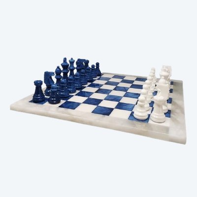 1970 Élégant jeu d'échecs bleu et blanc en albâtre de Volterra fait à la main. Fabriqué en Italie
