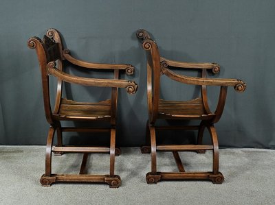 Pair of Dagobert Armchairs in Walnut, Medieval style - Late 19th century