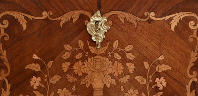 Segreteria intarsiata in legno pregiato, stile di transizione, periodo Napoleone III - metà del XIX secolo