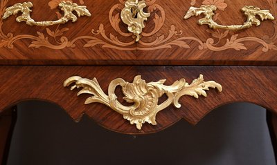 Segreteria intarsiata in legno pregiato, stile di transizione, periodo Napoleone III - metà del XIX secolo