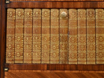 Meuble Vitrine en Marqueterie, style Louis XVI – 2ème partie XIXe