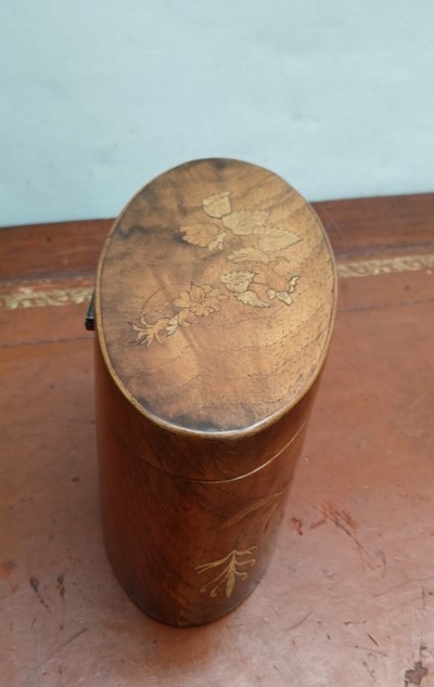 tea caddy.
