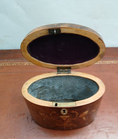 tea caddy.