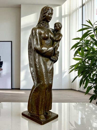 ANTIQUE PATINATED BRONZE REPRESENTING THE "VIRGIN AND CHILD", 42 CM HIGH