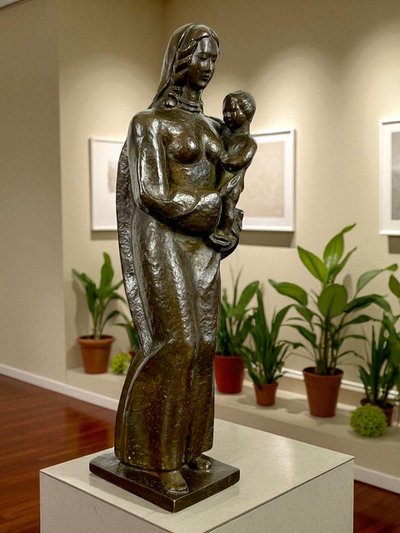 ANTIQUE PATINATED BRONZE REPRESENTING THE "VIRGIN AND CHILD", 42 CM HIGH