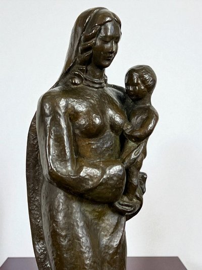 ANTIQUE PATINATED BRONZE REPRESENTING THE "VIRGIN AND CHILD", 42 CM HIGH