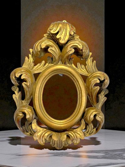 CARVED WOOD AND GILDED OVAL MONOXYLE FRAME FOR PAINTING 10 CM X 8.5 CM
