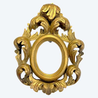 CARVED WOOD AND GILDED OVAL MONOXYLE FRAME FOR PAINTING 10 CM X 8.5 CM