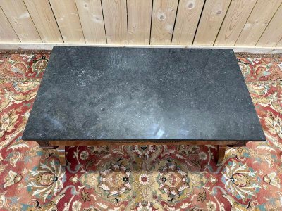 Table basse de style Empire en acajou et marbre noir 