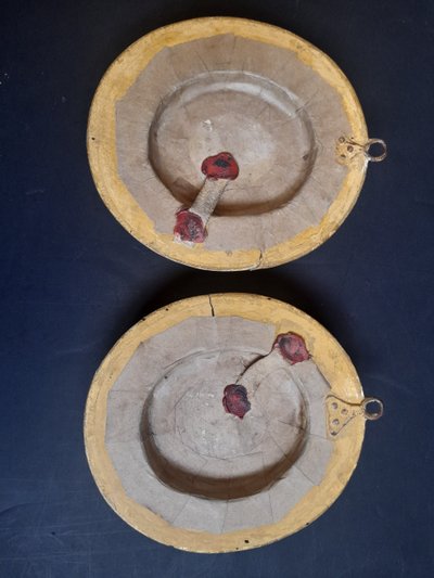 Castelli 18th century two oval earthenware animated landscapes
