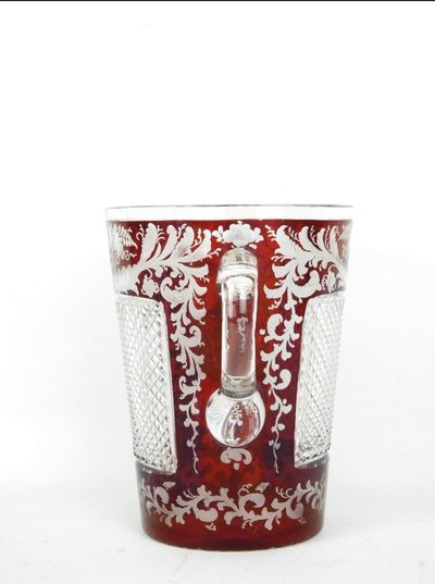 Vase à  deux anses verrerie  de Bohème 