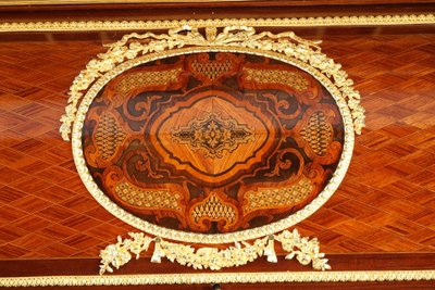 Secrétaire à cylindre d'après un modèle de Riesener attribué à la Maison Beurdeley