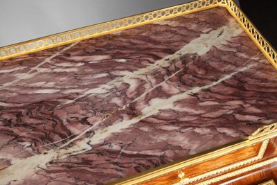 Secrétaire à cylindre d'après un modèle de Riesener attribué à la Maison Beurdeley