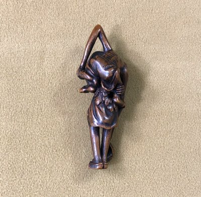 JAPON ancien netsuke en buis figurant ASHINAGA TENAGA