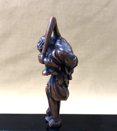 JAPON ancien netsuke en buis figurant ASHINAGA TENAGA