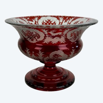 20th CENTURY ROUND CUP IN RED BOHEME CRYSTAL WITH DECORATION OF DEER AND FIREWORKS