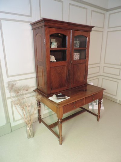 Biblioteca d'ufficio