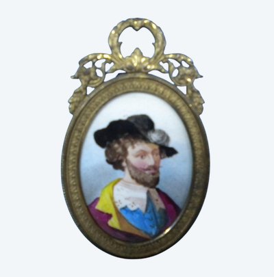 Porcelain Medallion Brass Mount