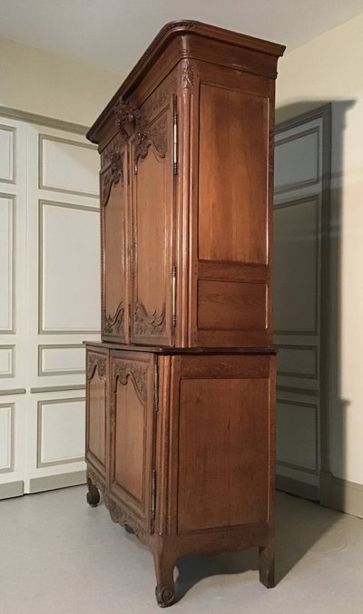 Normannisches Sideboard aus Eiche, 1. Hälfte 19.