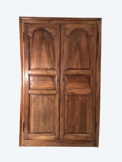 Île De France Walnut Doors Late 18th Century