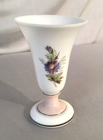 Vaso opalino, fine XIX secolo