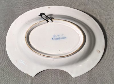 Lunéville 19th century earthenware beard dish