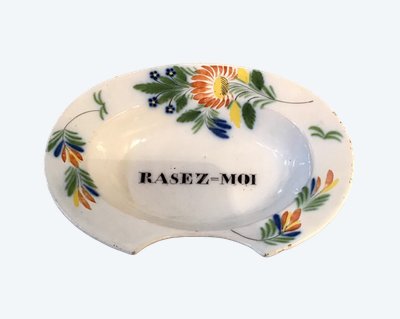 Lunéville 19th century earthenware beard dish