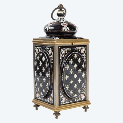 An enamel jewelry box, 19th century