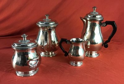 Tea and Coffee Set In Silver Plated Metal Mid 20th Century