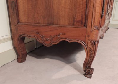 Credenza in noce lionese, fine XVIII inizio XIX secolo