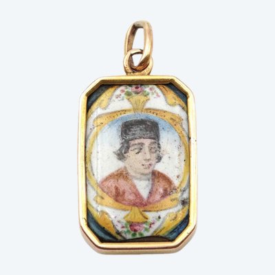 Pendentif portrait Qadjar en or 18k, portrait émail, Shah Qadjar, Ahmad Shah Qadjar 