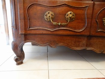 Chest of drawers. Provence. France. 18th century. Louis XV. 18 jhd. 18th century