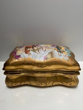 Very large German porcelain box