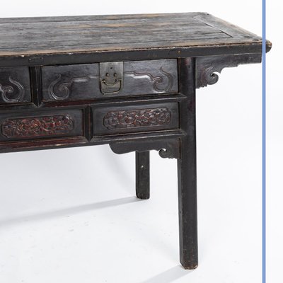 Chine, table console à deux tiroirs en bois sculpté, XIXe