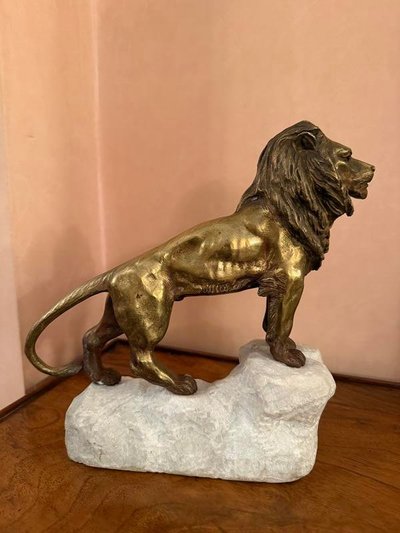 Leone di bronzo