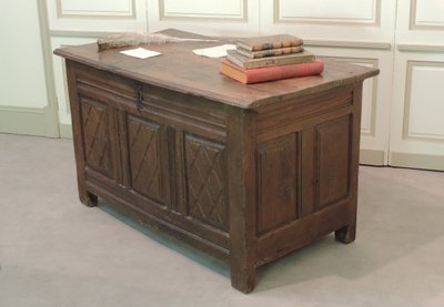 Cassettone da scrivania Luigi XIII di Normandia