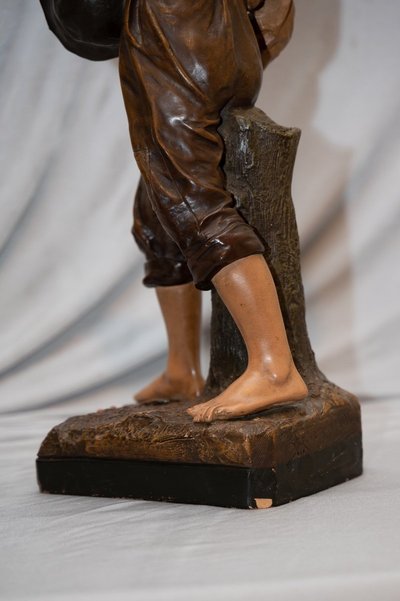 Il ladro di ciliegie, Terracotta di Joseph Le Guluche