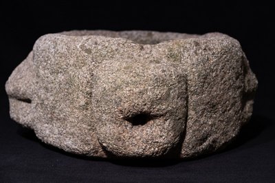 Bénitier En Granit