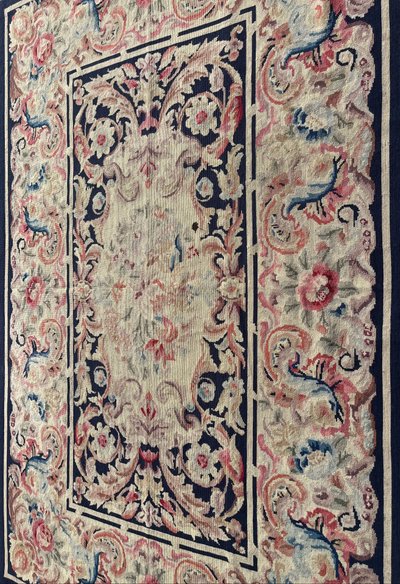 Knotted-stitch carpet from the soap factory