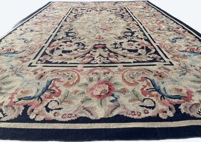 Knotted-stitch carpet from the soap factory