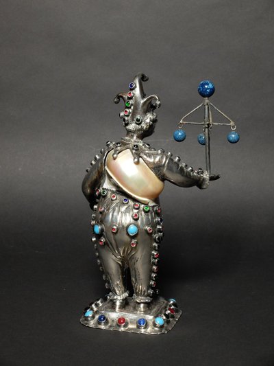 Court jester in mounted shell - Nuremberg, 19th century