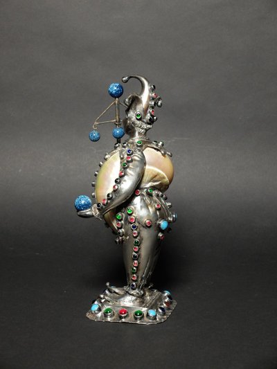 Court jester in mounted shell - Nuremberg, 19th century