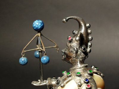 Court jester in mounted shell - Nuremberg, 19th century